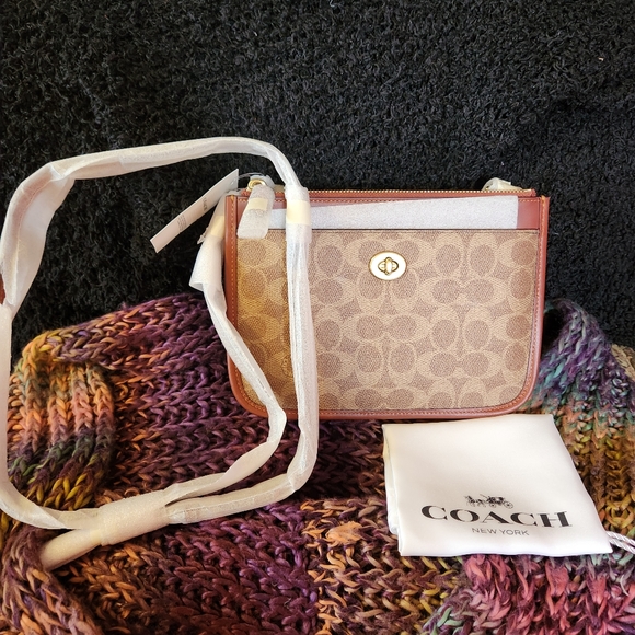 Brand New Coach Retail Small Tan Rust - Picture 3 of 6